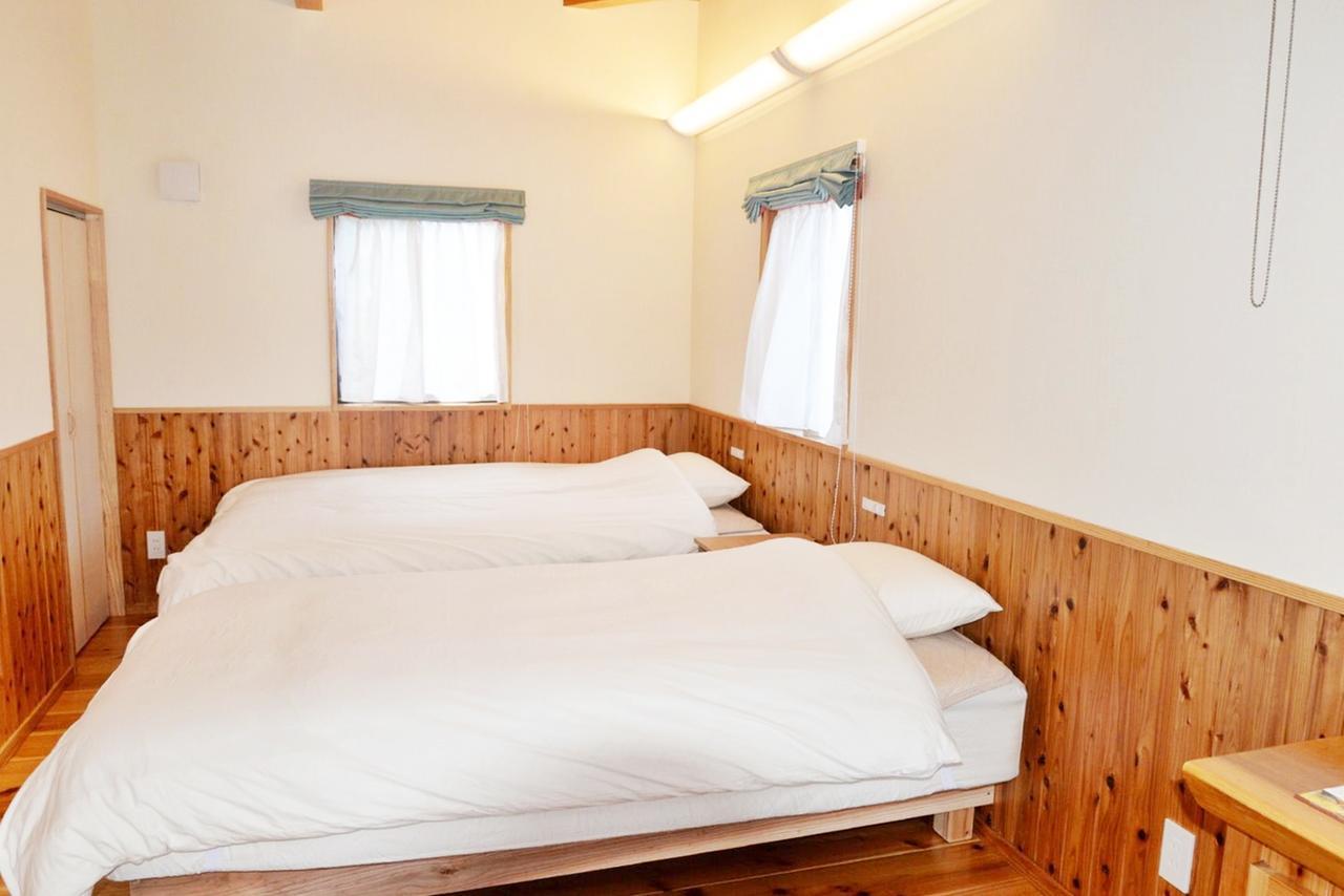 Nakijin Lodge Pensajoya Eksteriør billede